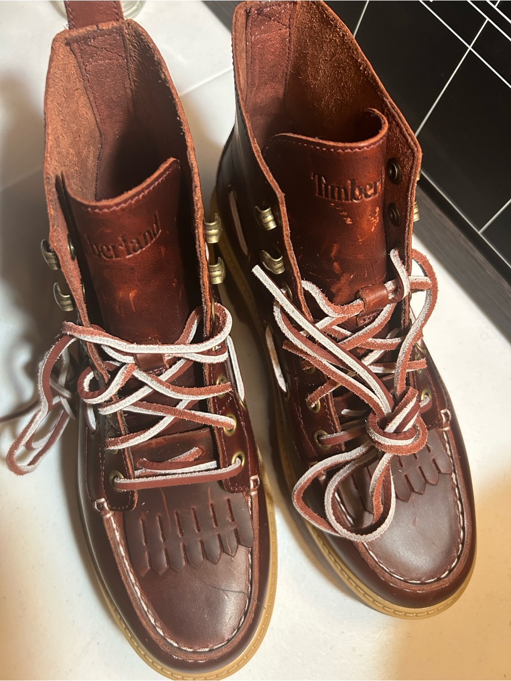 Timberland women’s Brown Leather Lug Sole Moc-Toe Boot - Picture 2 of 15